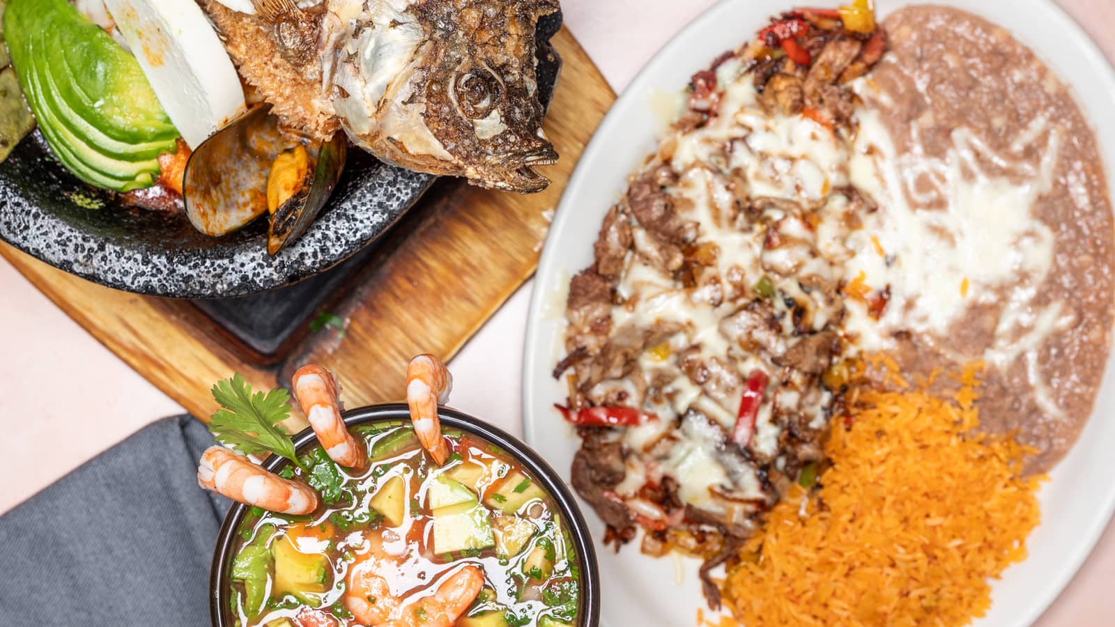 Molcajete de mariscos and alambre plate